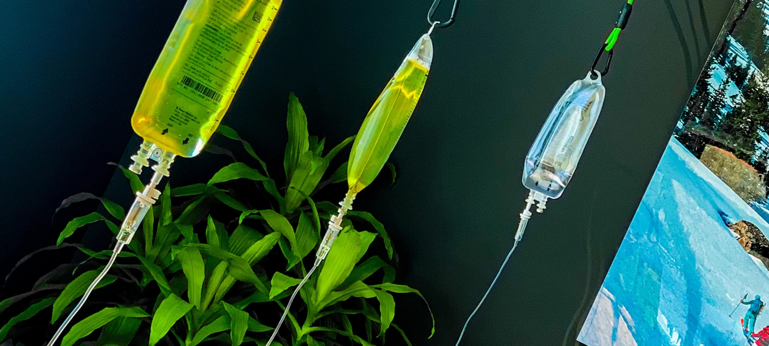 What is in an IV drip therapy bag